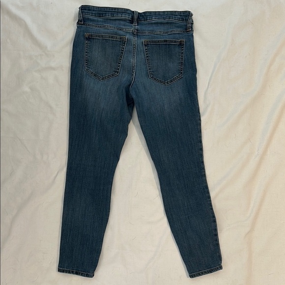 Gap Women's Blue Jeans - Picture 4 of 4